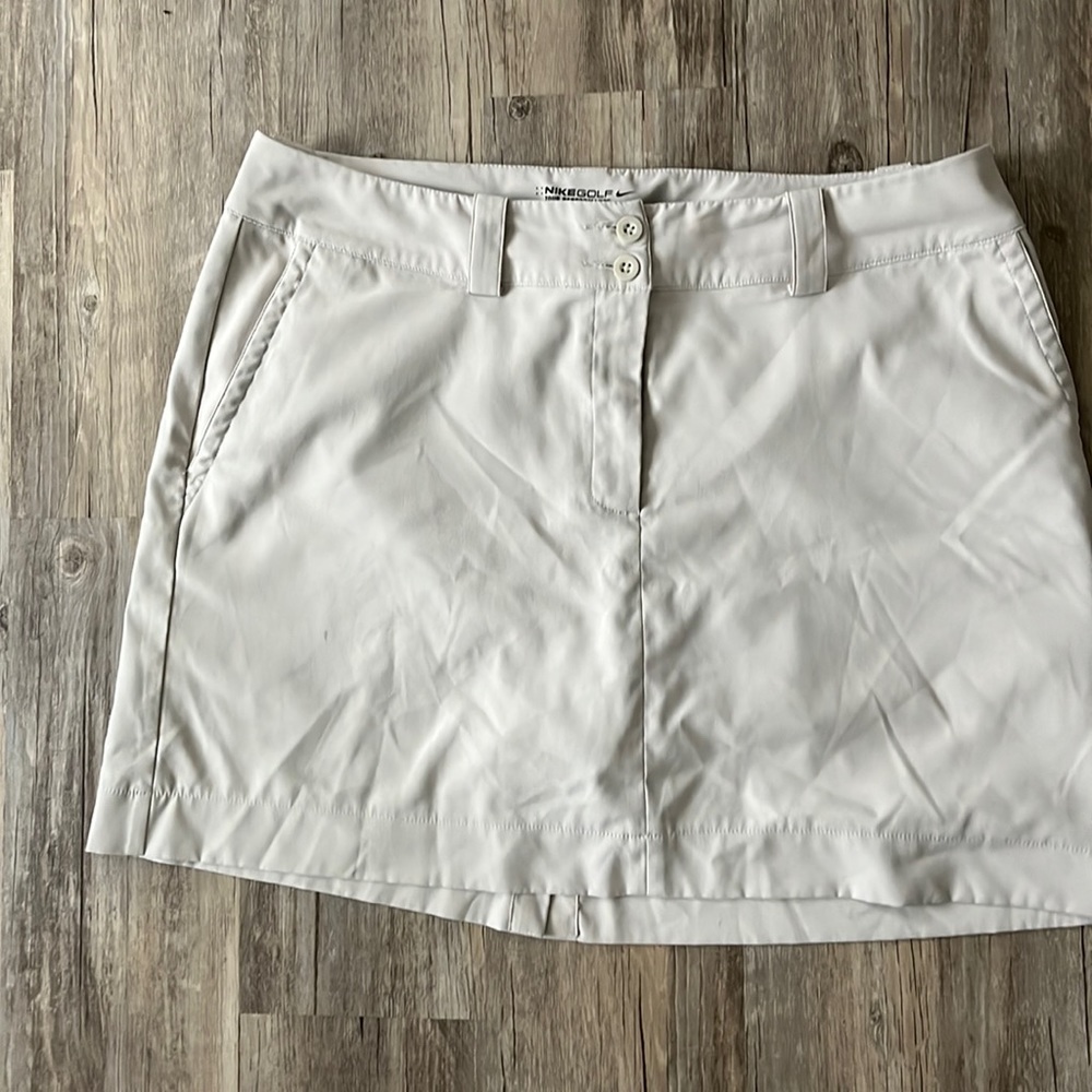 Nike beige dri fit skirt skort size 12